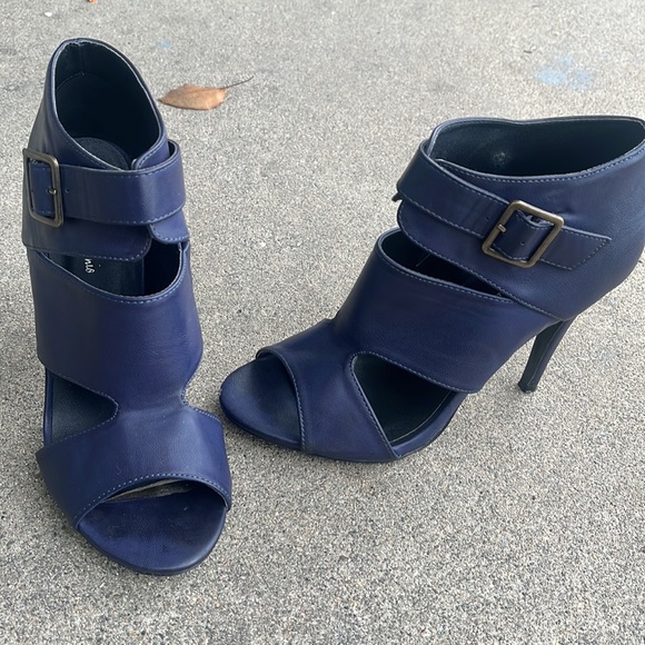 Heels/sandal 💜 💙 - Picture 9 of 10